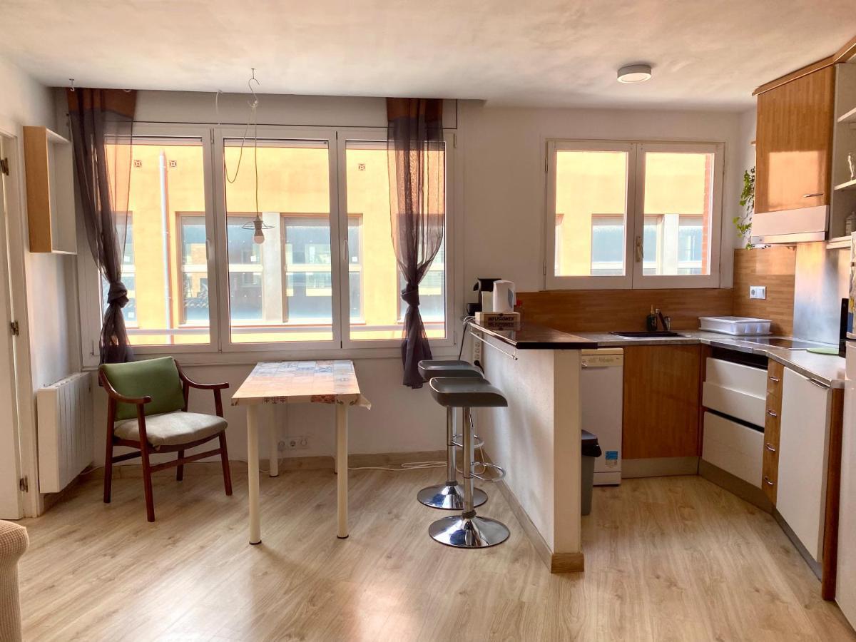 Apartament Piscina En Centro De Terrassa Zewnętrze zdjęcie